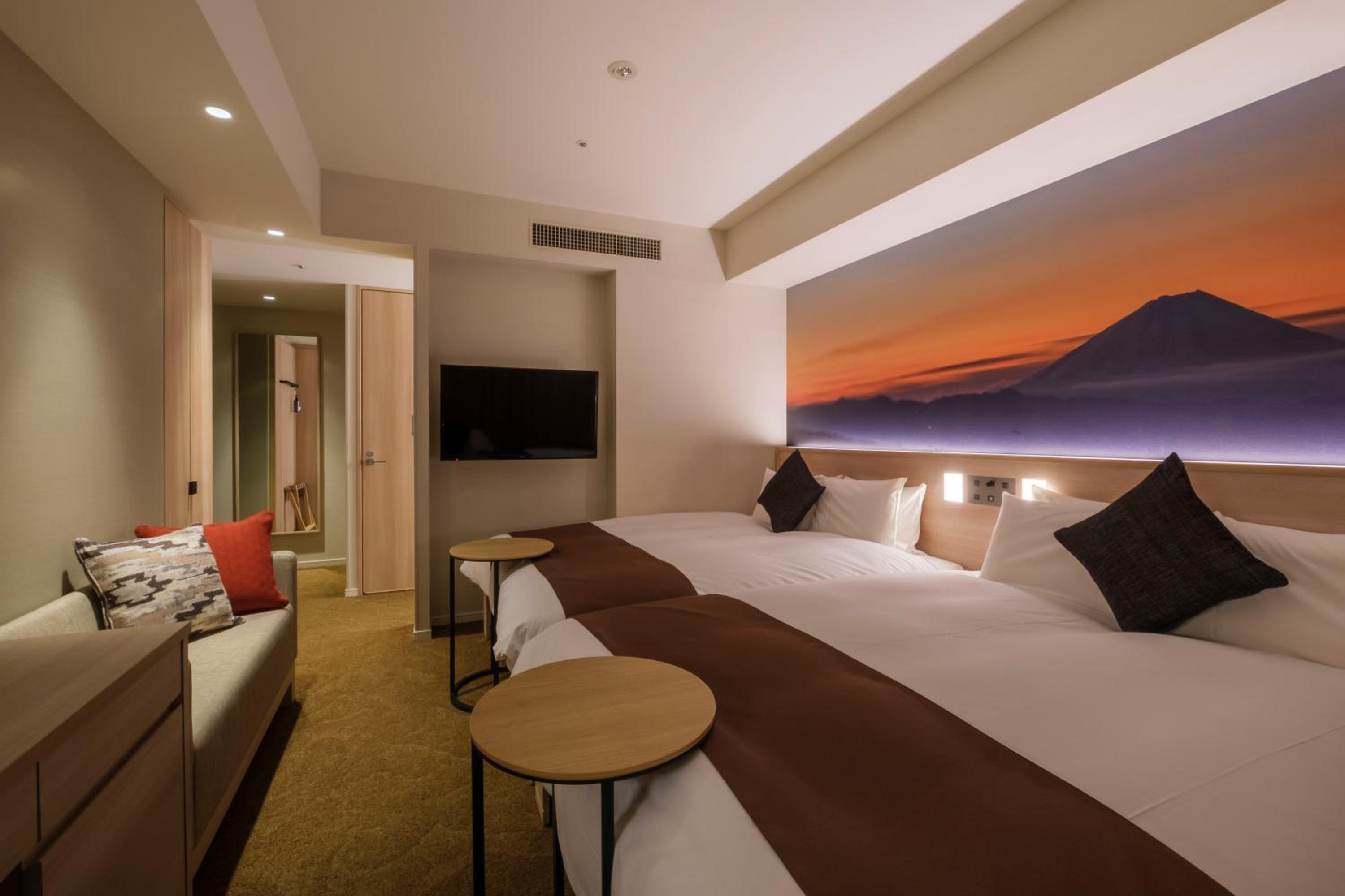 Standard, Quadruple, HOTEL JAL CITY HANEDA TOKYO WEST WING 6/10