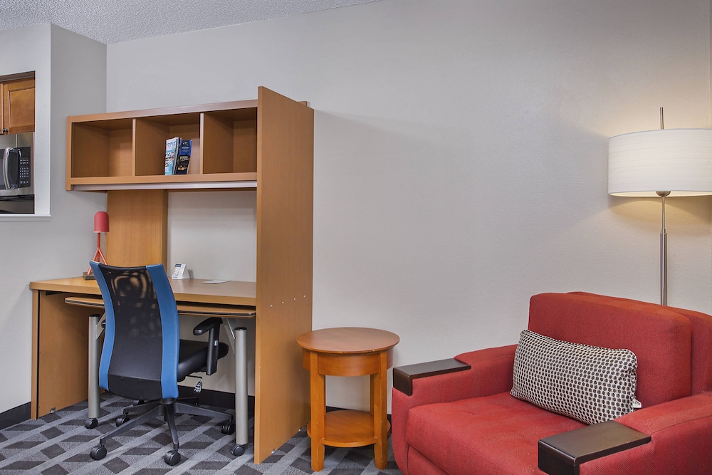 TownePlace Suites by Marriott Knoxville Cedar Bluff 16/24