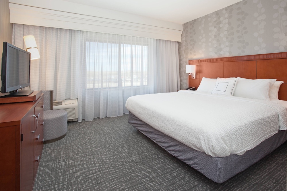 Courtyard By Marriott Casper 8/31