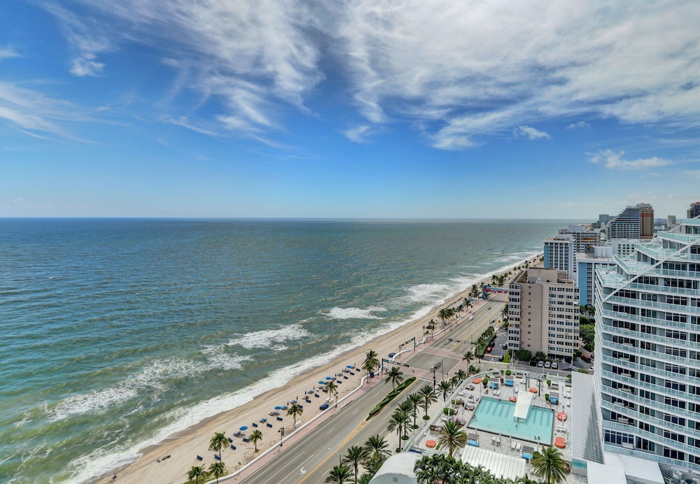 Beach House Fort Lauderdale, a Hilton Resort 35/77