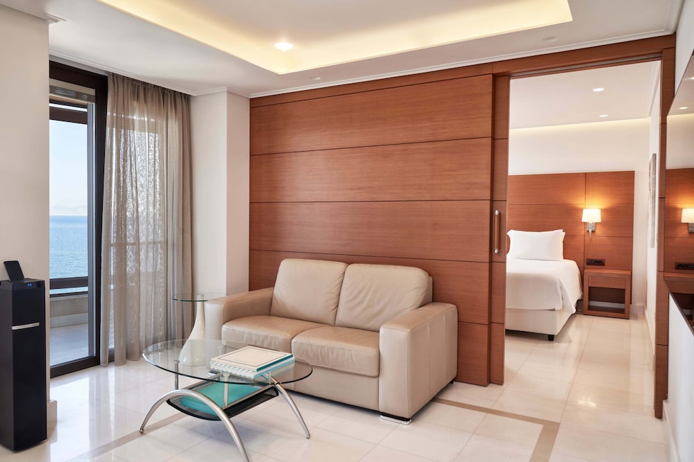 Bellevue On The Beach Suites 22/31