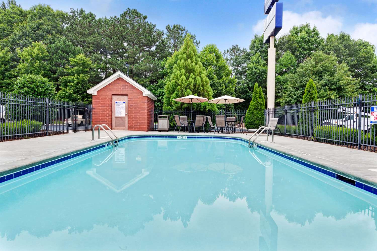 Microtel Inn & Suites by Wyndham Woodstock/Atlanta North 19/37