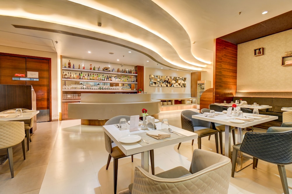 The Ssk Solitaire Hotel & Banquets 41/50