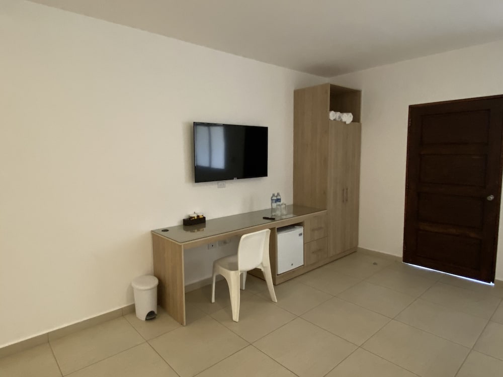 Hotel Los Farallones 61/70