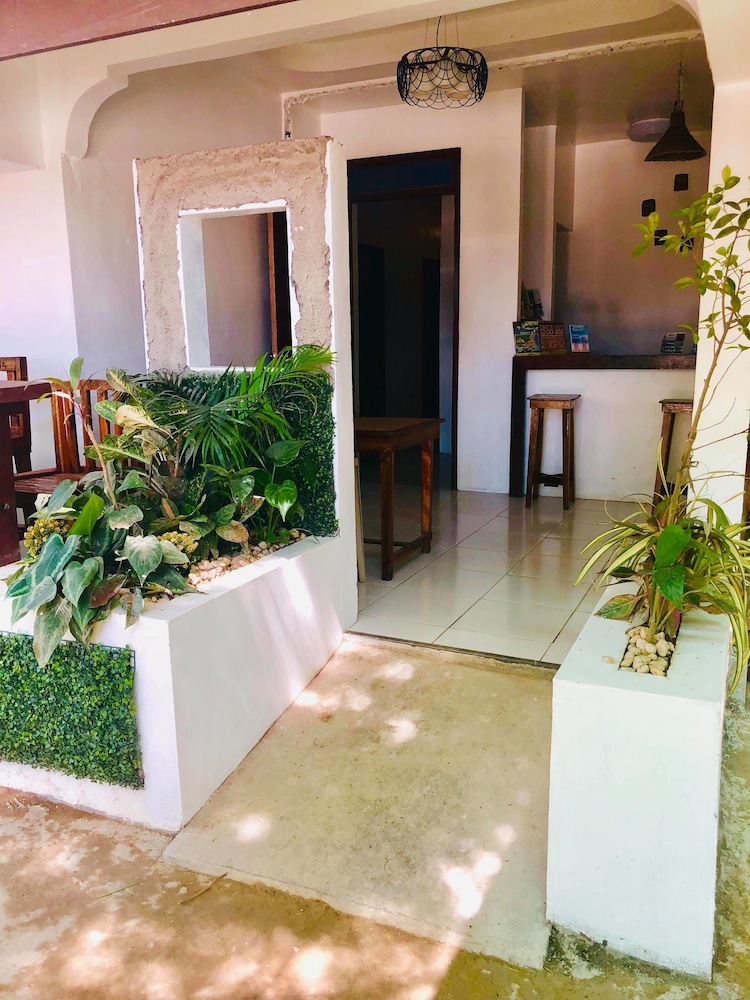 El Nido One Hostel 6/41
