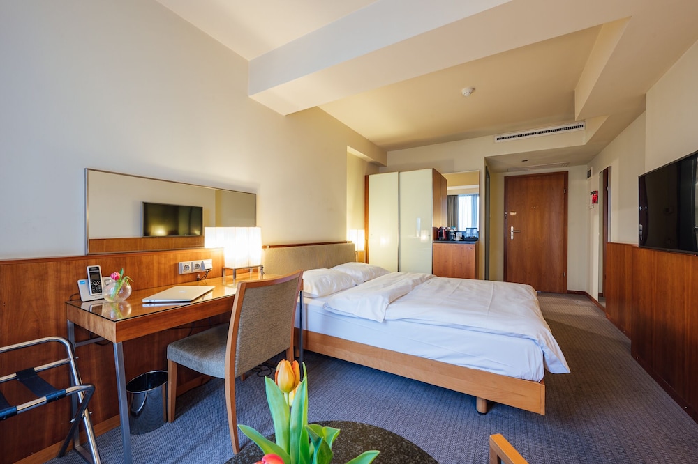 PeakTure Hotel Bucharest 25/68