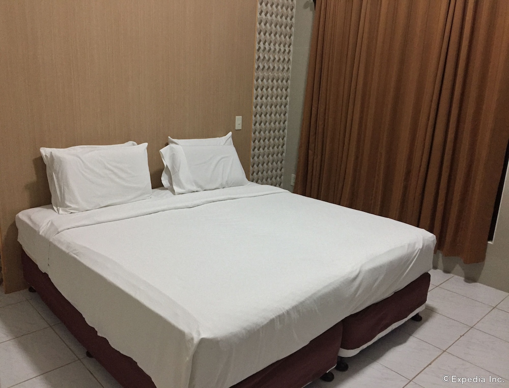 Dumaluan Beach Resort 10/35