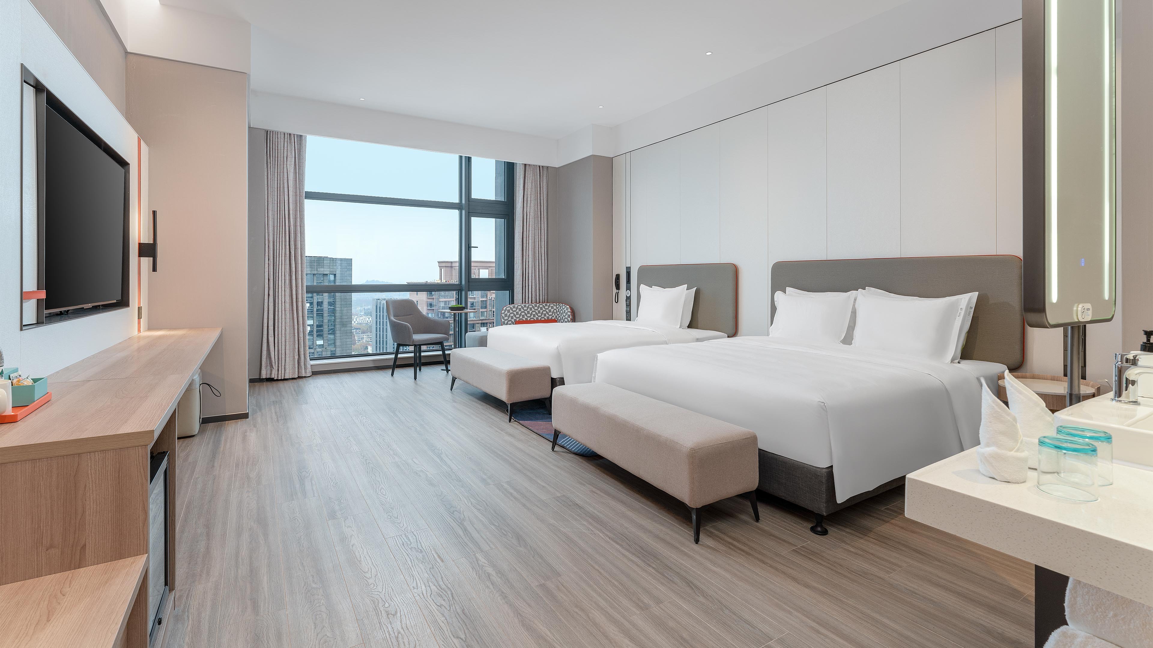Holiday Inn Express Wuhan East Lake 16/50