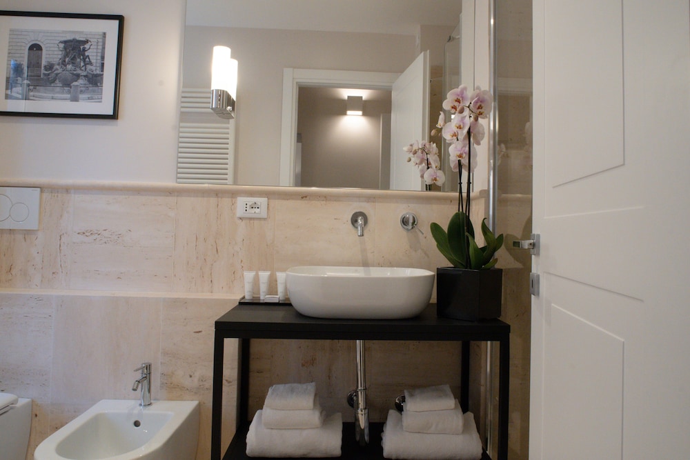 Kame Hall Luxury Rooms 30/31