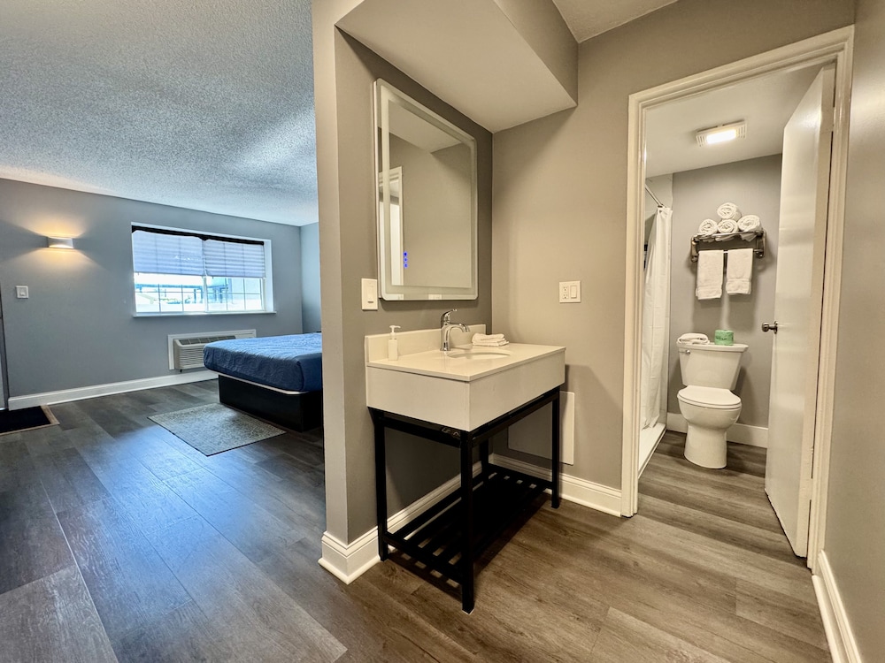 O Hare Inn & Suites 43/43