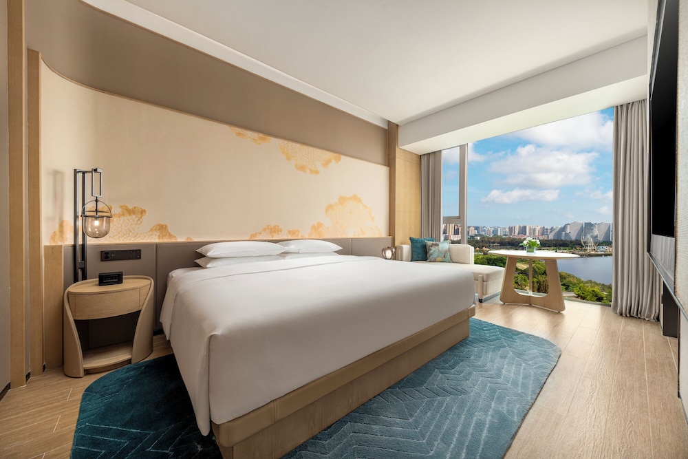 غرفة بريميوم بسرير فردي، HUALUXE Resort Beihai Silver Beach by IHG 1/2