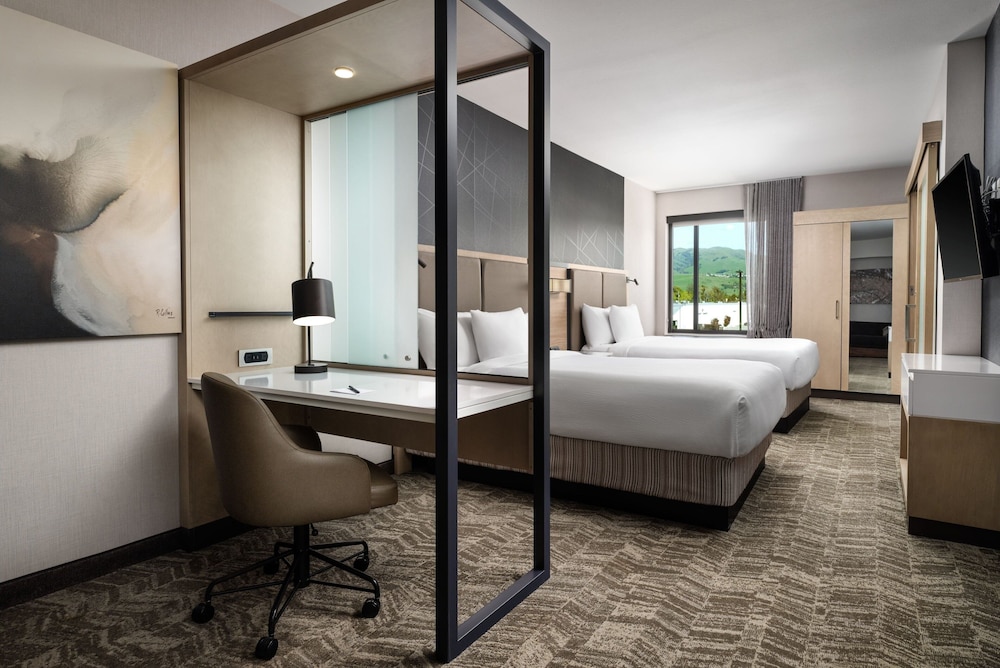 جناح بسريرين كوين مع سرير سحّاب إضافي لذوي الإعاقة، SpringHill Suites Milpitas Silicon Valley 2/2