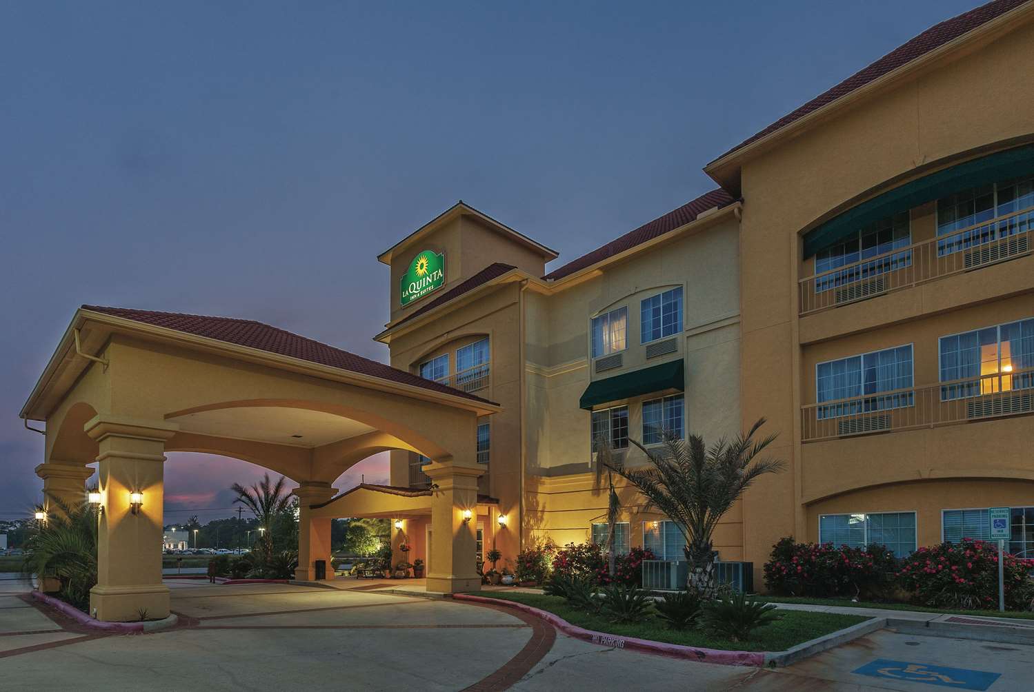 La Quinta Inn & Suites by Wyndham Livingston 4/18