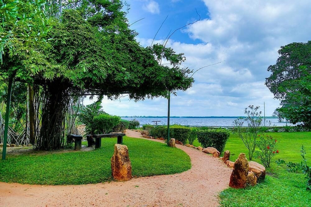 Miridiya Lake Resort 43/52
