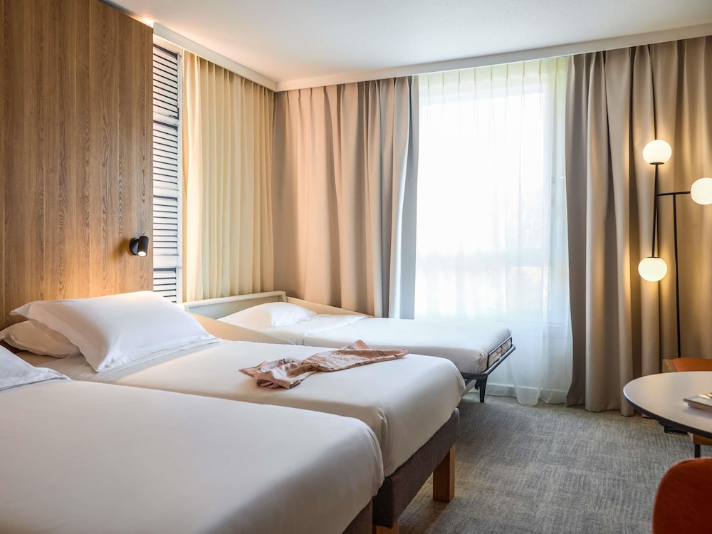 غرفة كلاسيكية بسرير مزدوج مع أريكة، Novotel Beaumanoir 7/10