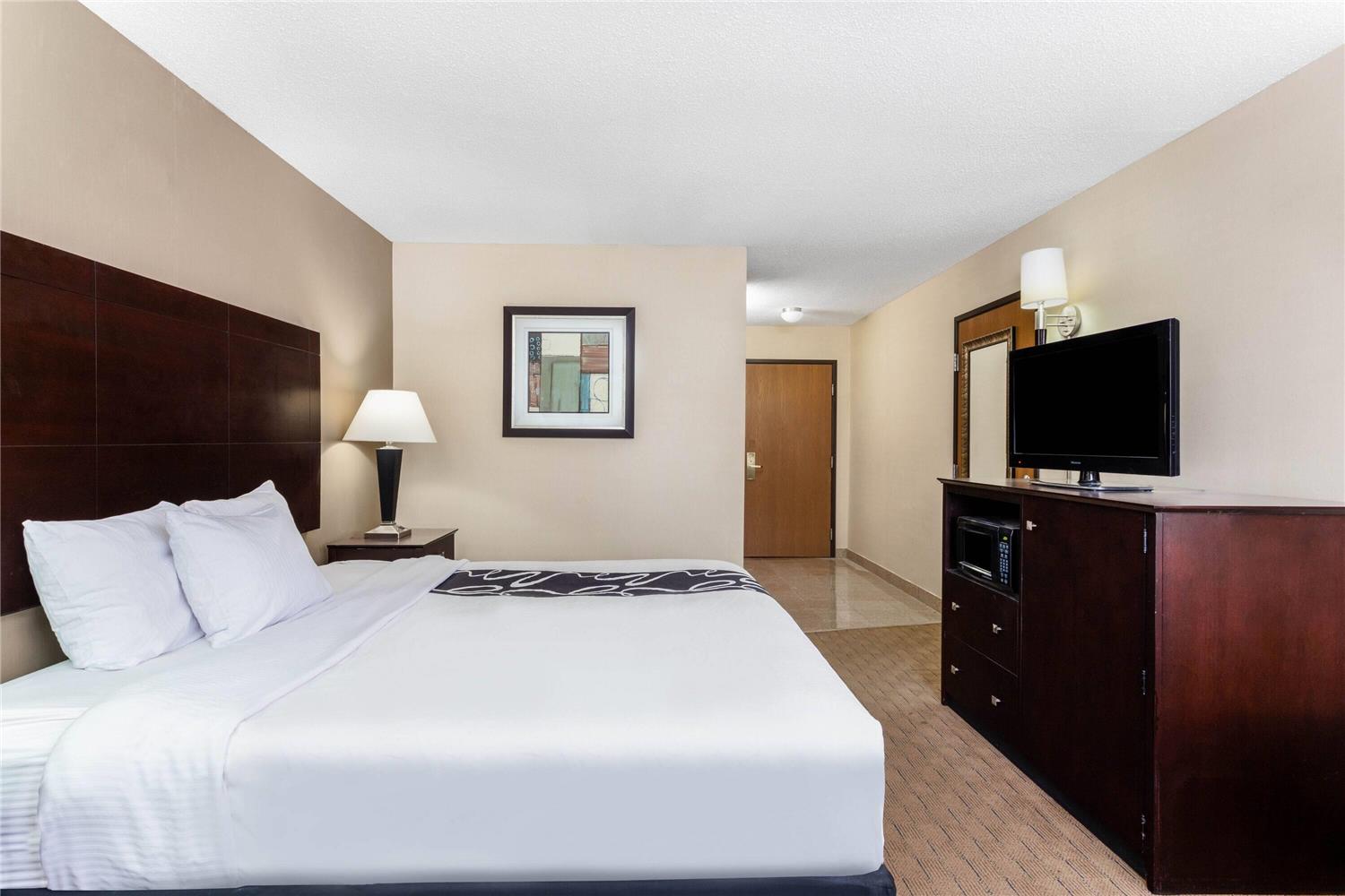 AmericInn by Wyndham Frankfort IN 15/38