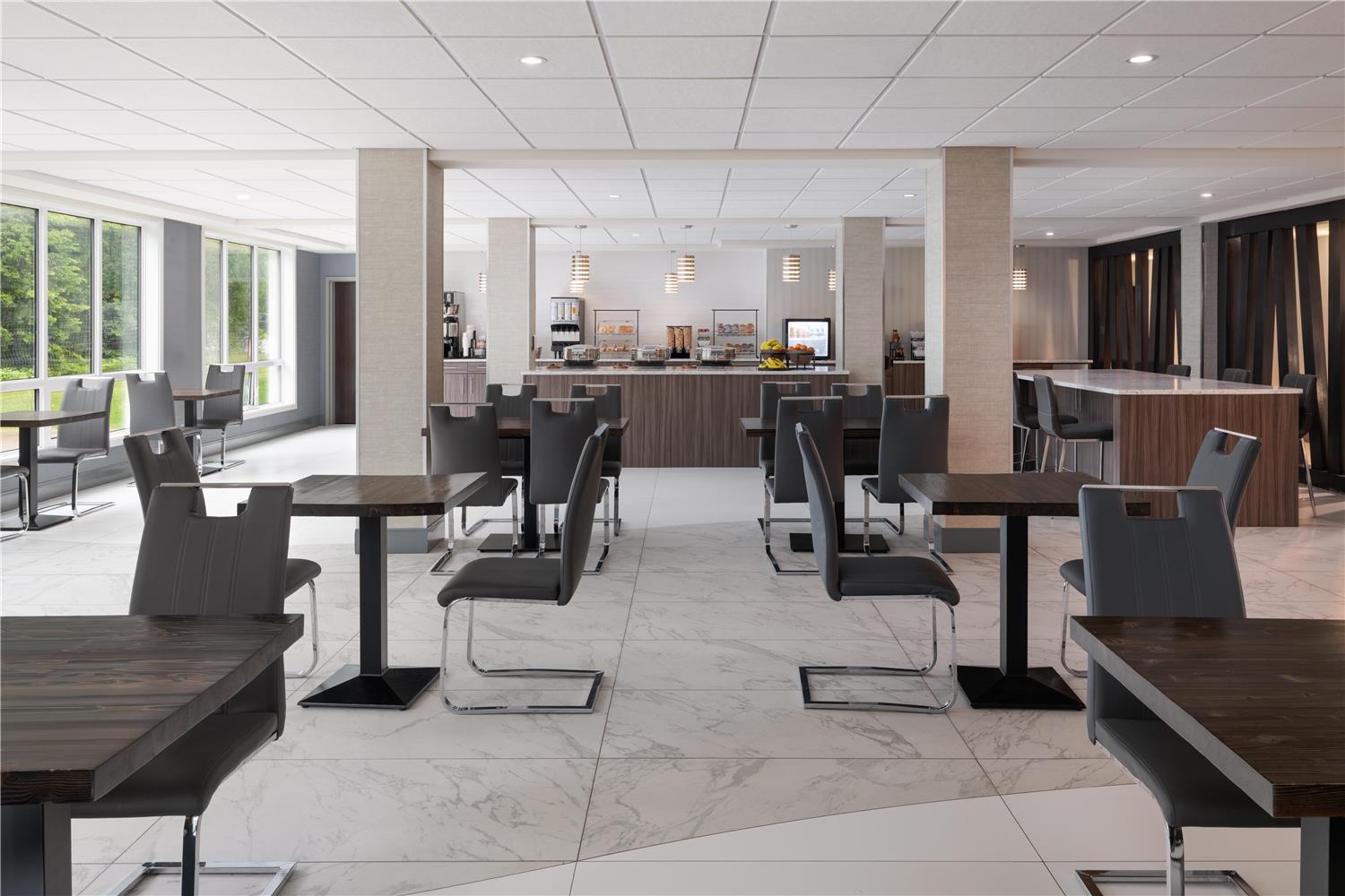 Best Western Plus Gateway to the Falls 18/26