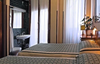 London Hotel 30/64