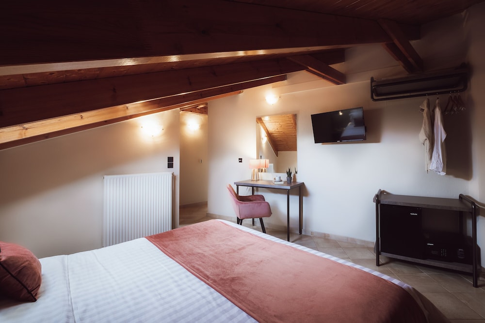 Akti Hotel 22/66