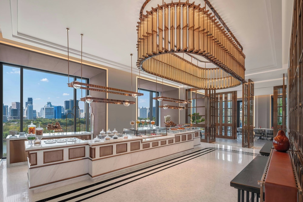 The Ritz-Carlton, Bangkok 3/45
