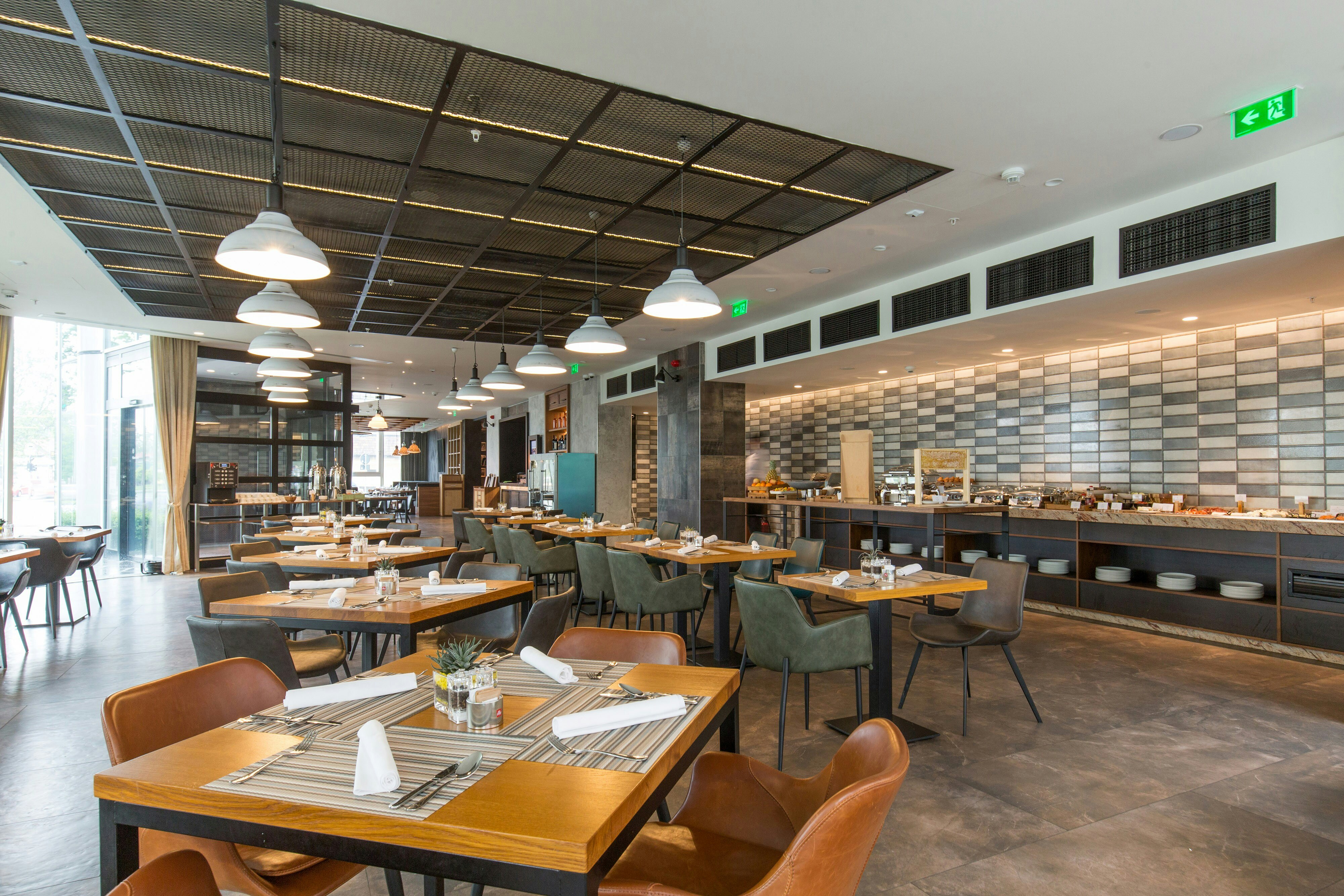 SHERATON NOVI SAD 36/48
