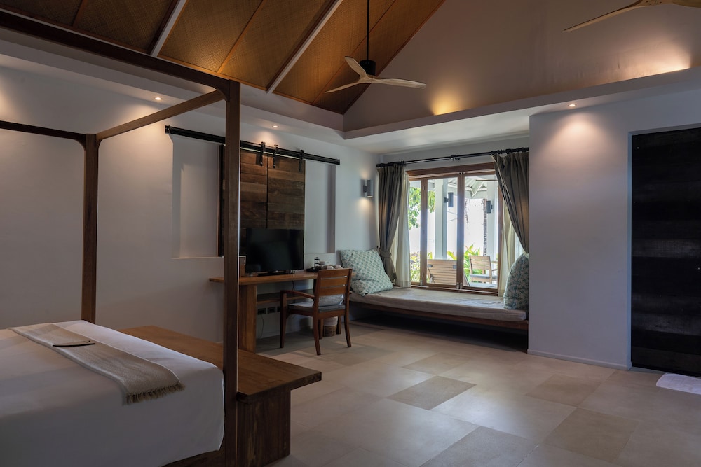 The Cove Phuket 12/50