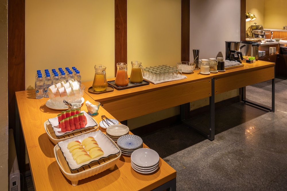 Azumaya Hotel Phnom Penh 36/50