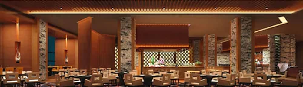 Movenpick Hotel Enshi 56/67