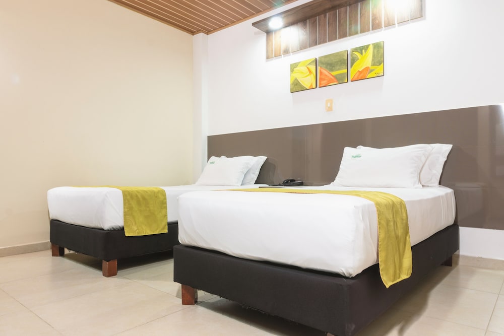 Waira Suites Hotel 27/55