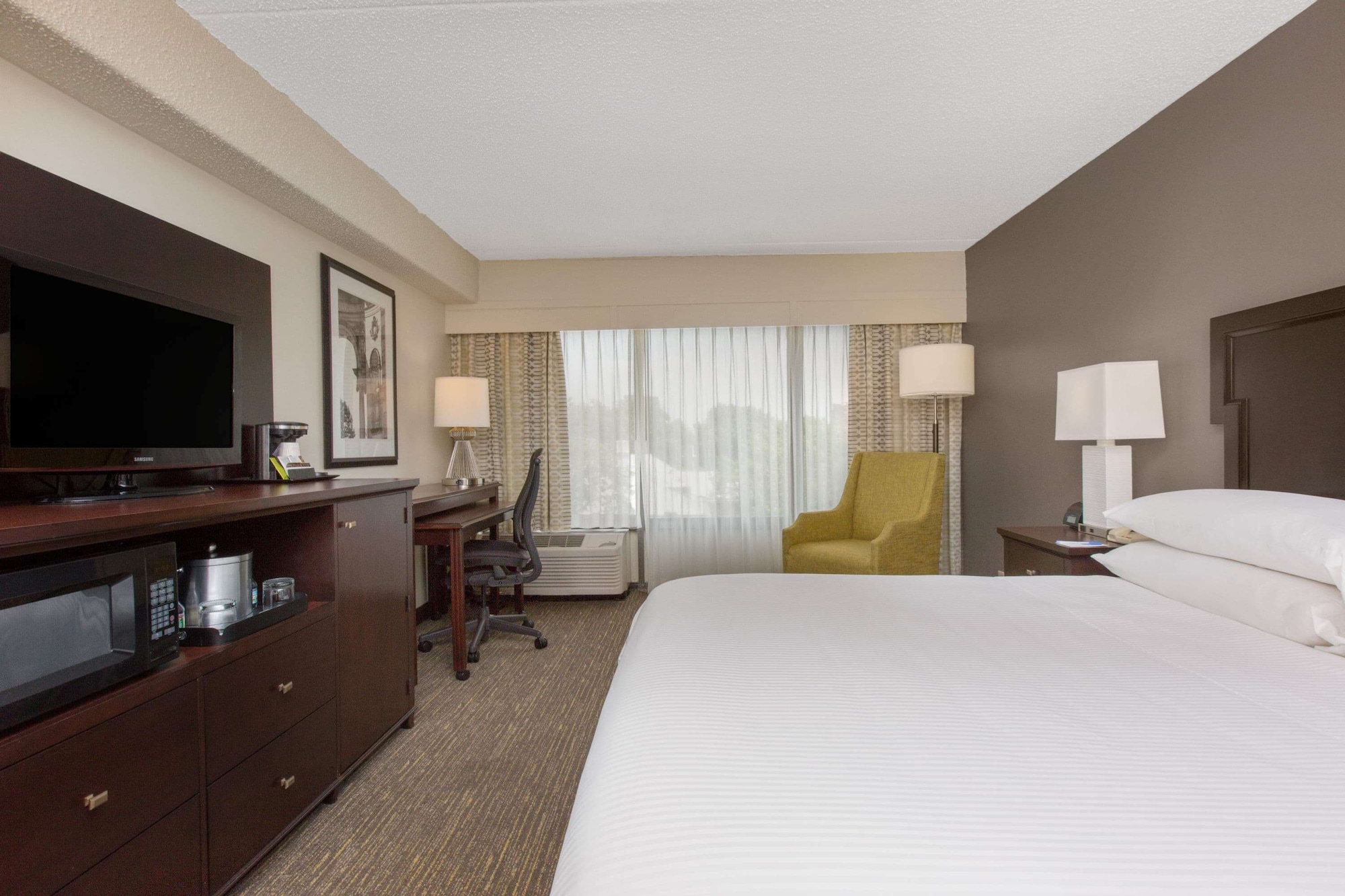 PREMIUM, KING BED