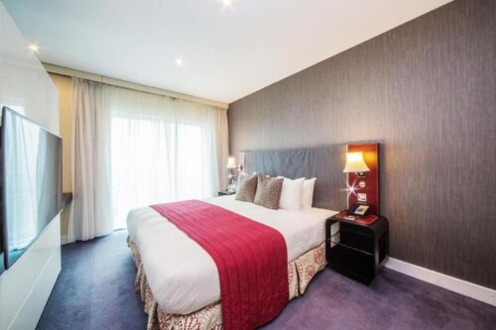 Majestic Hotel Cardiff 3/32