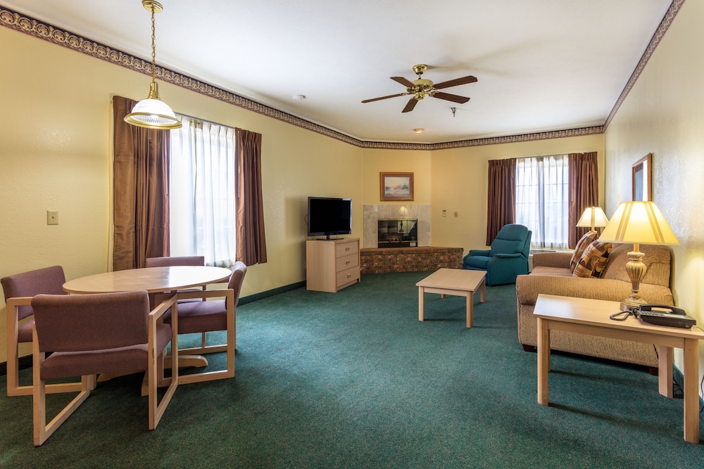 Branson Towers Hotel 43/78