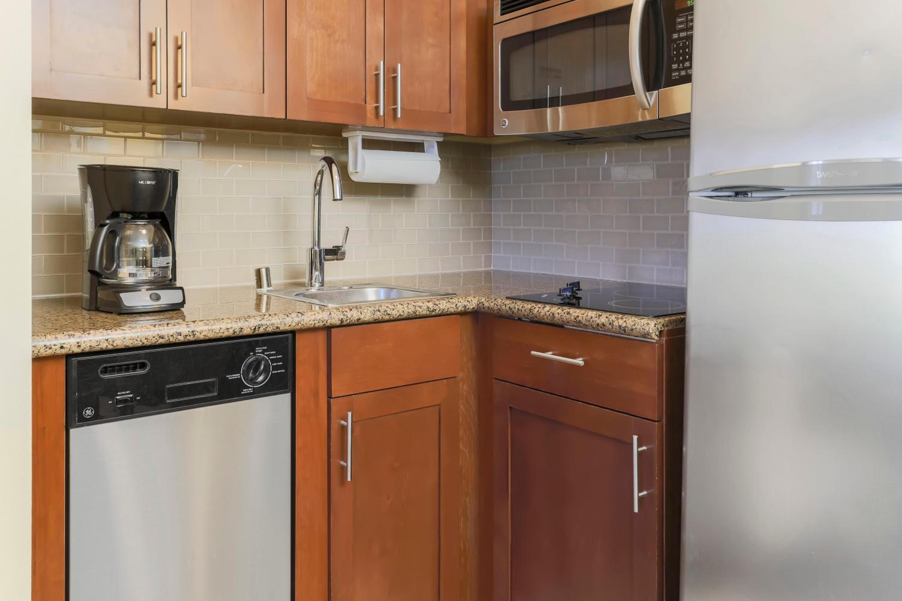 1 Bedroom, Suite, 2 Queen Beds, Sofa, Staybridge Suites Reno 4/5