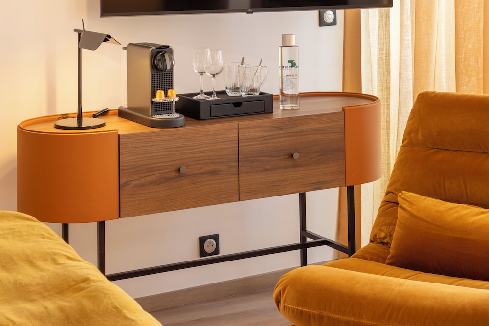 Hotel 56 Bordeaux - Handwritten Collection 54/62
