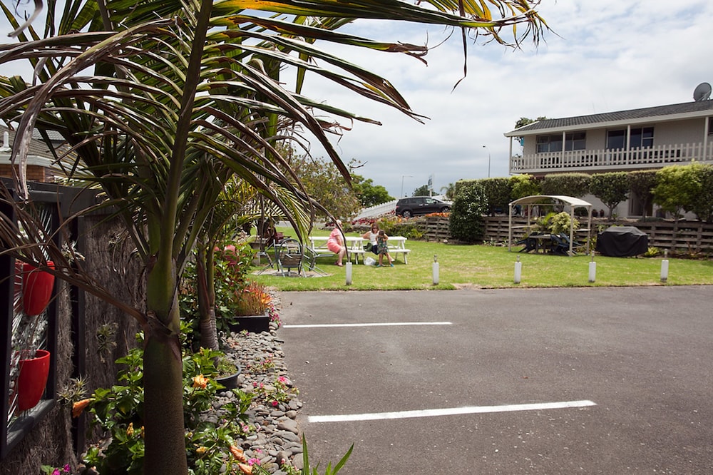 Blue Haven Motel 12/50