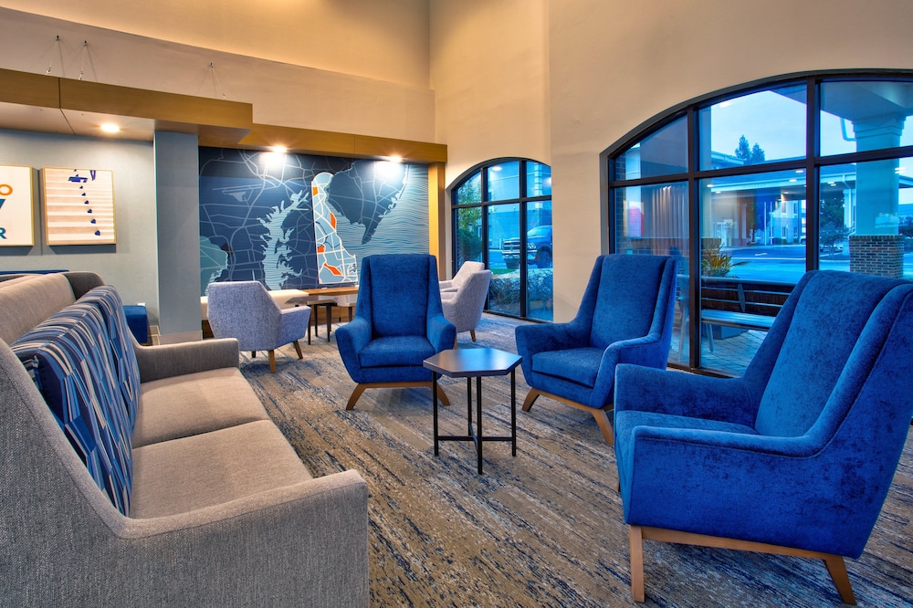 Holiday Inn Express Hotel And Suites Dover 42/60