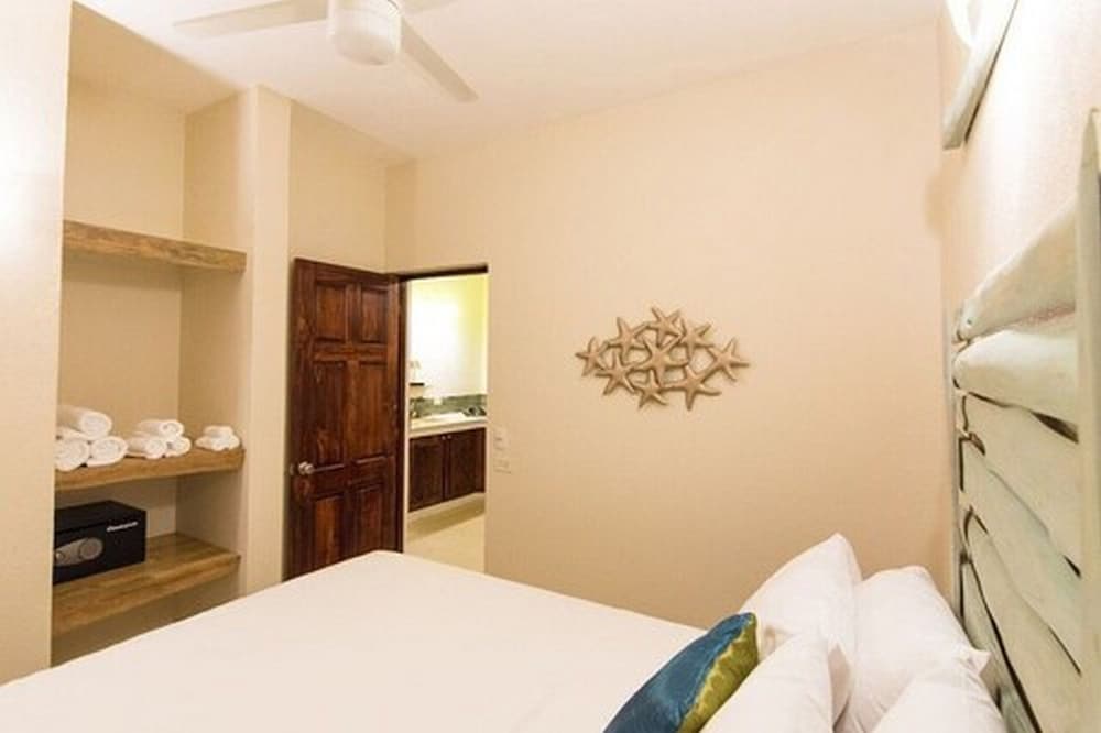Ten North Tamarindo Beach Hotel 22/70