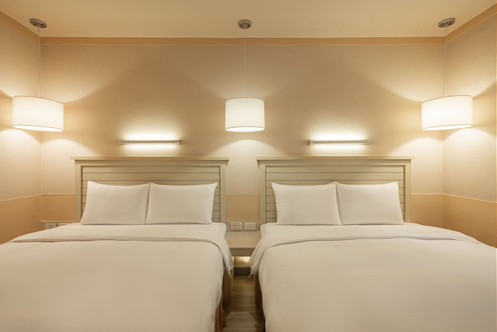 Kindness Hotel Liouhe Night Market Zhongzhen 30/51