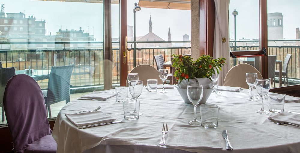 Grande Albergo Roma 54/69