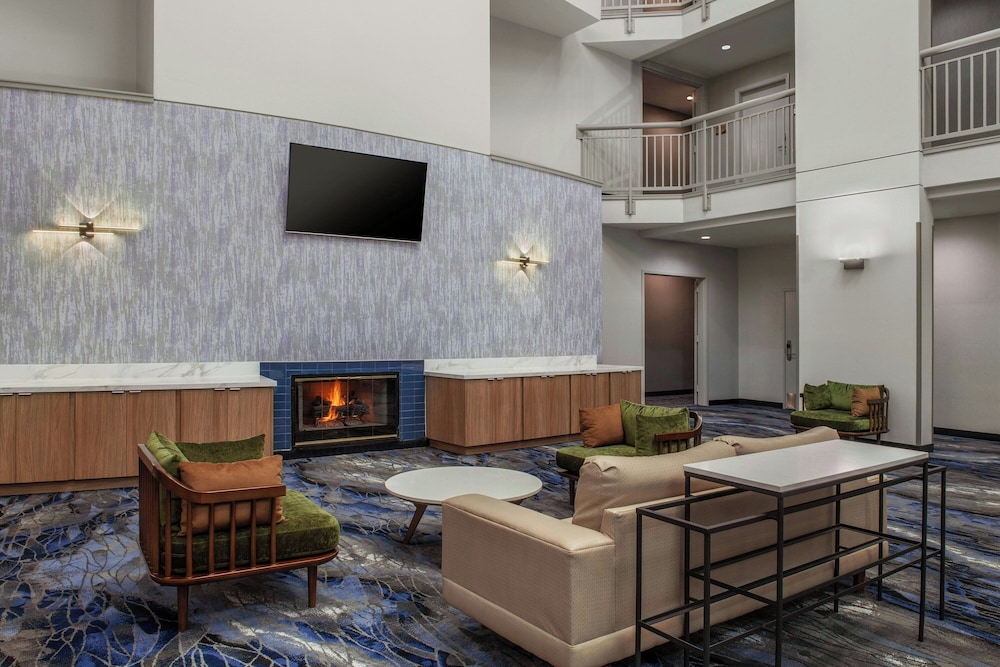 Fairfield Inn Suites By Marriott Oakland Hayward 27/48