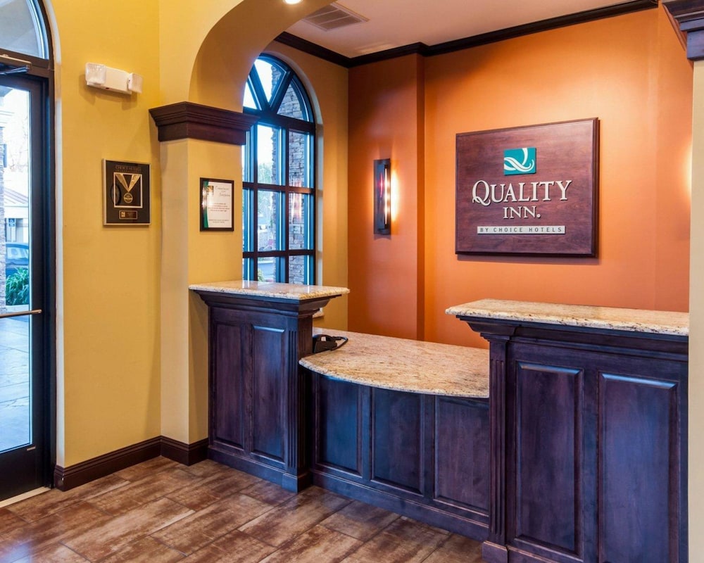 Quality Inn Near Chico State 11/32
