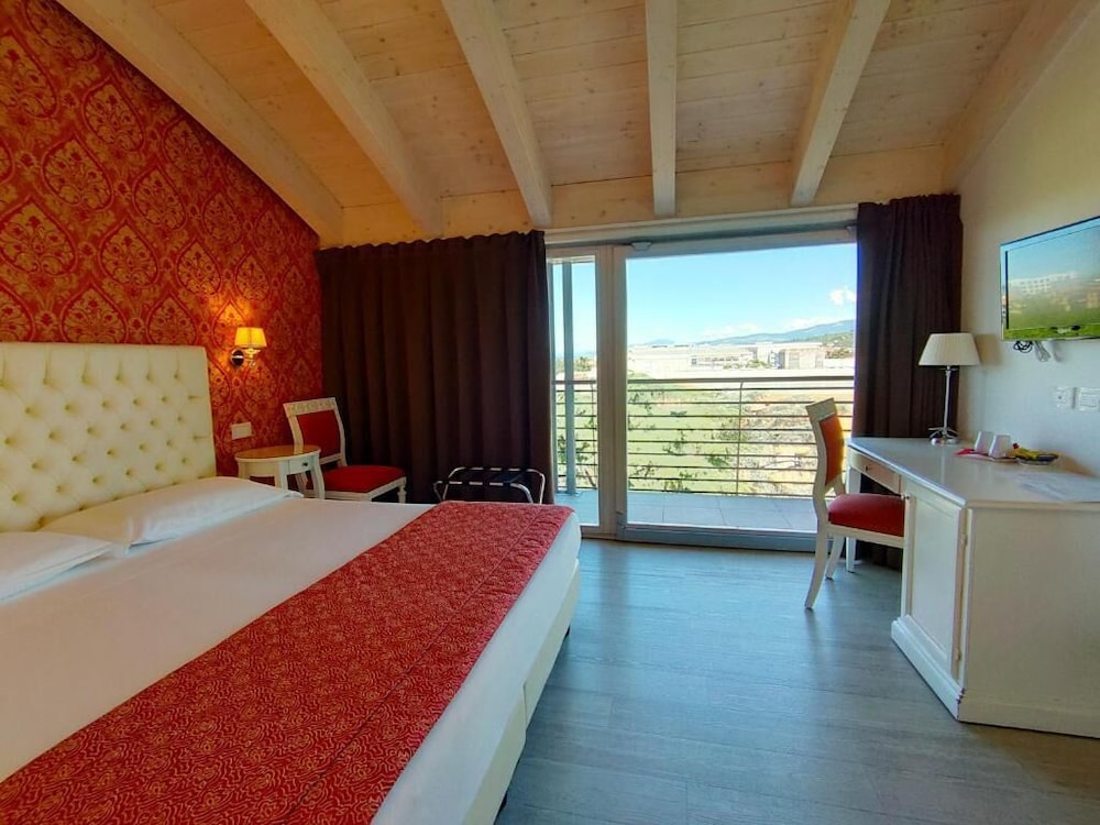 Nuova Opera Rooms 7/50
