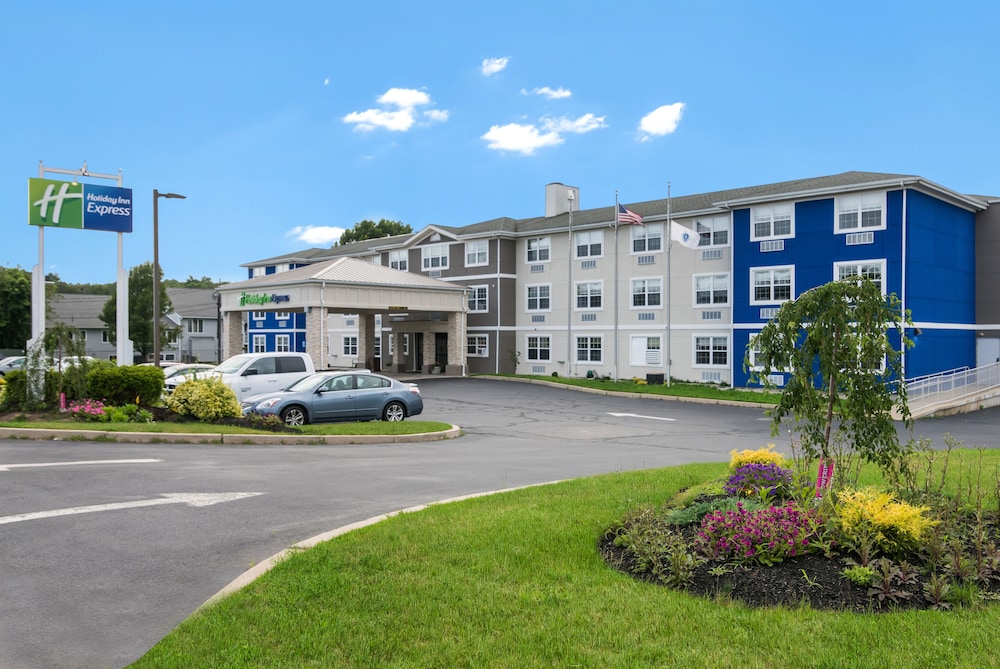 Holiday Inn Express Plymouth, an IHG Hotel 38/41