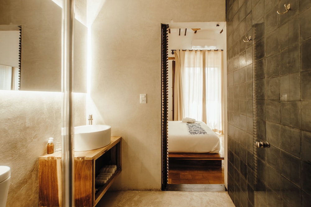 Hotel Sin Nombre 48/50