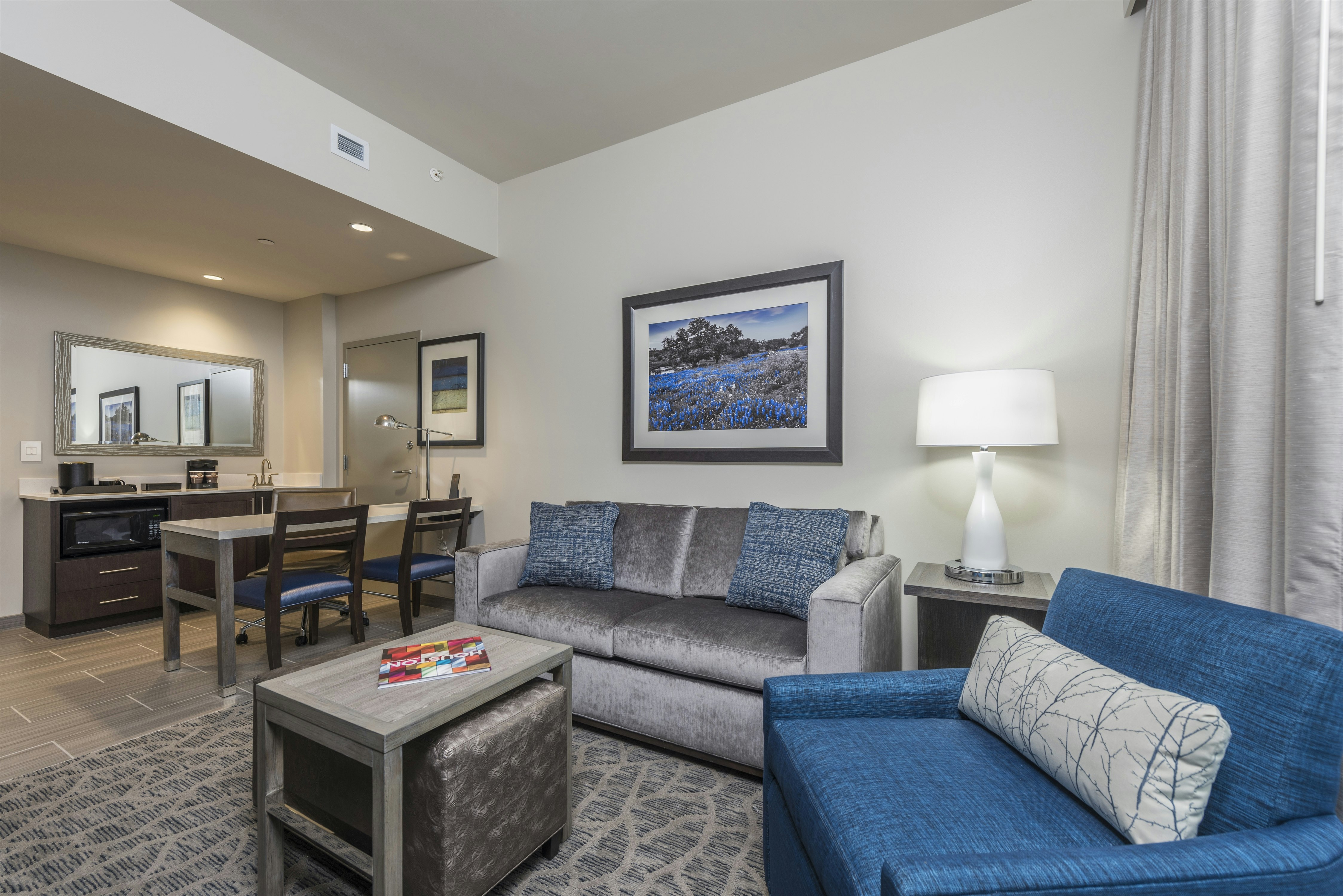 Embassy Suites By Hilton The Woodlands At Hughes Landing 5/19