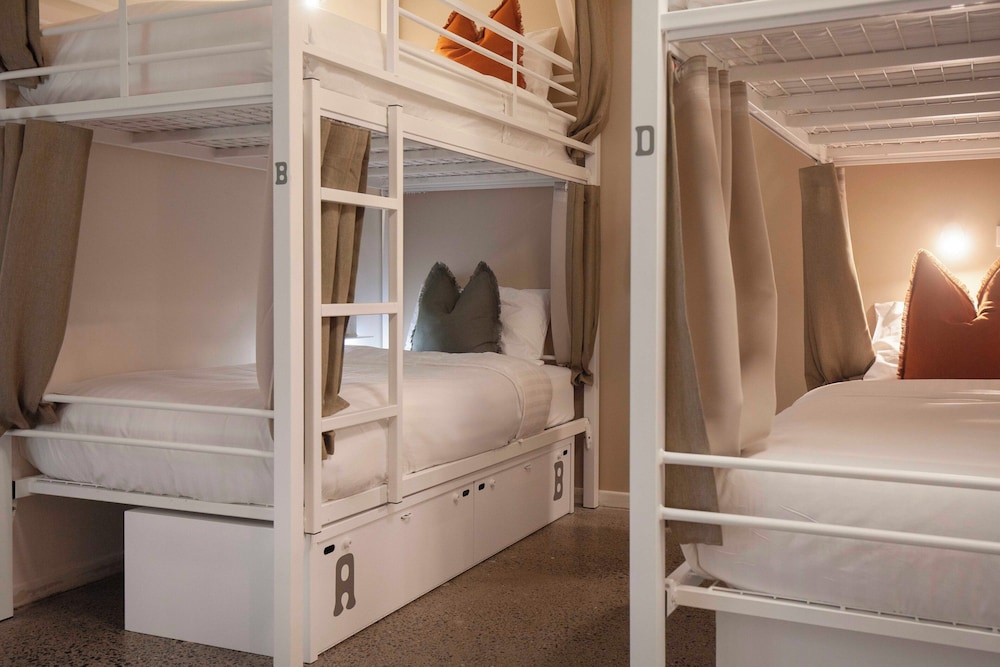 House, 8 Bunk Beds, Bunk Bed