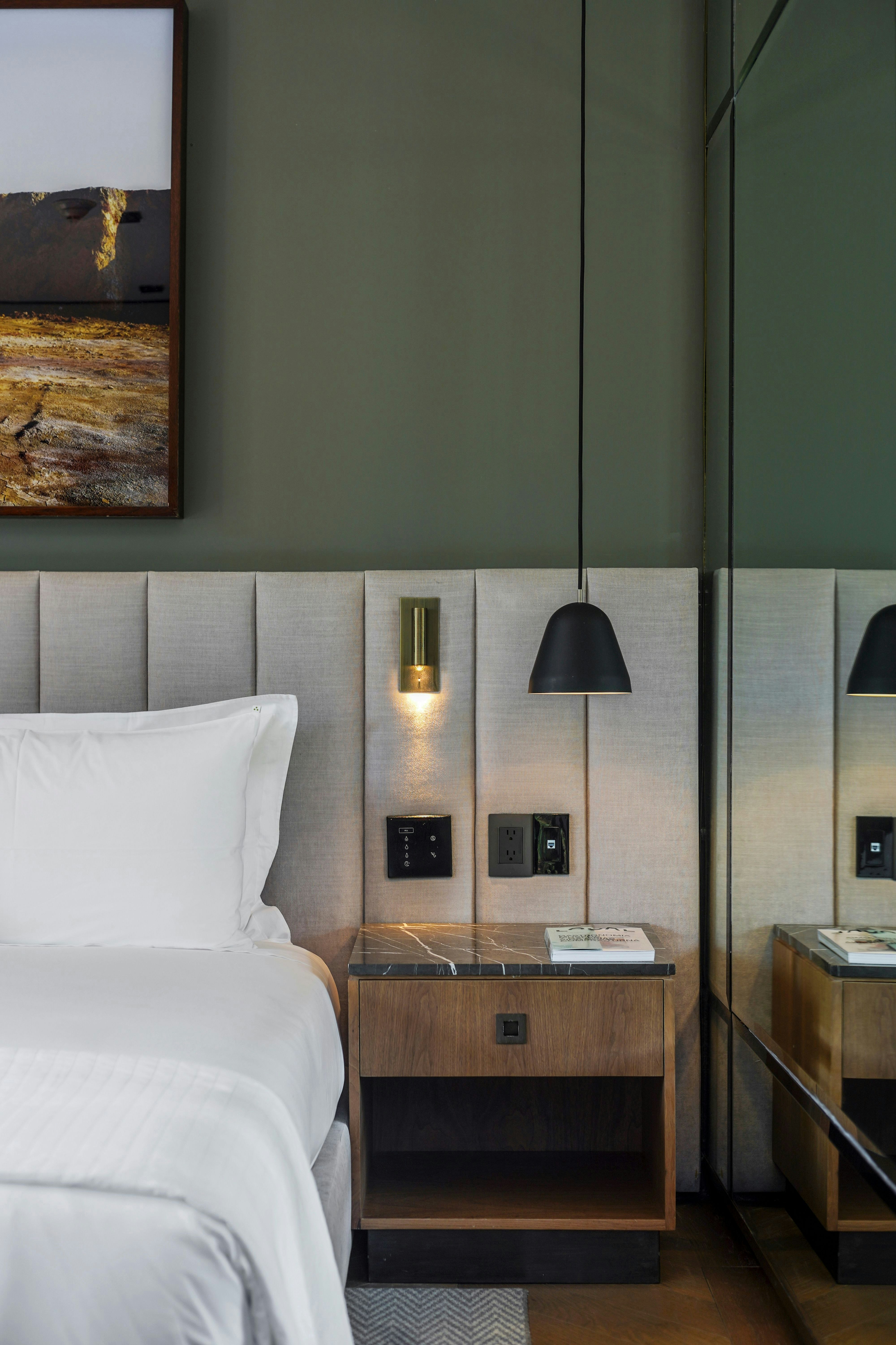 Brick Hotel 15/50