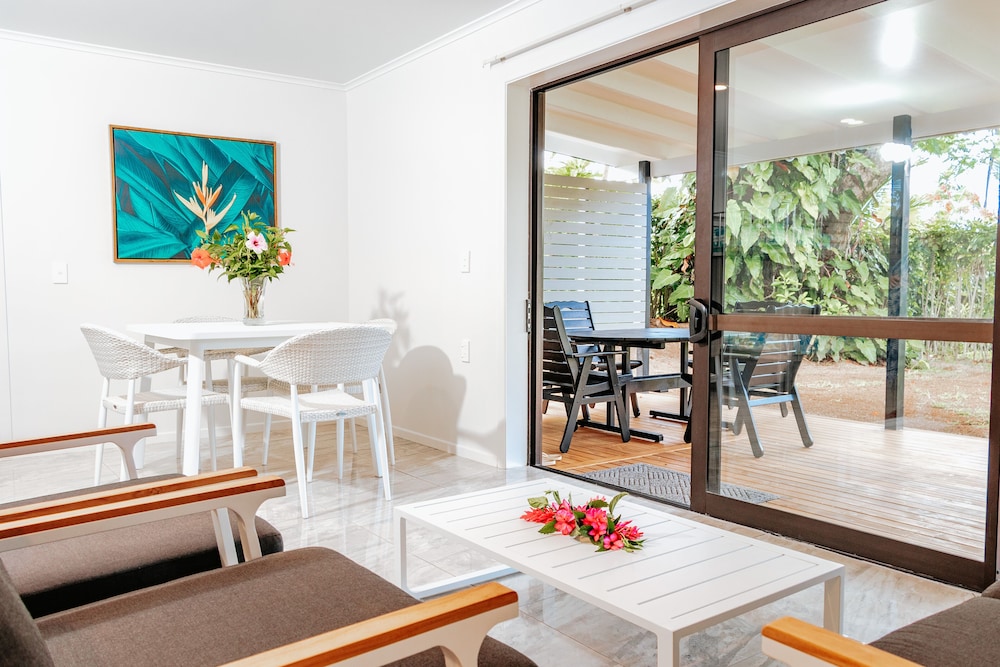 Lagoon Breeze Villas Formerly Lagoon Lodges 45/75