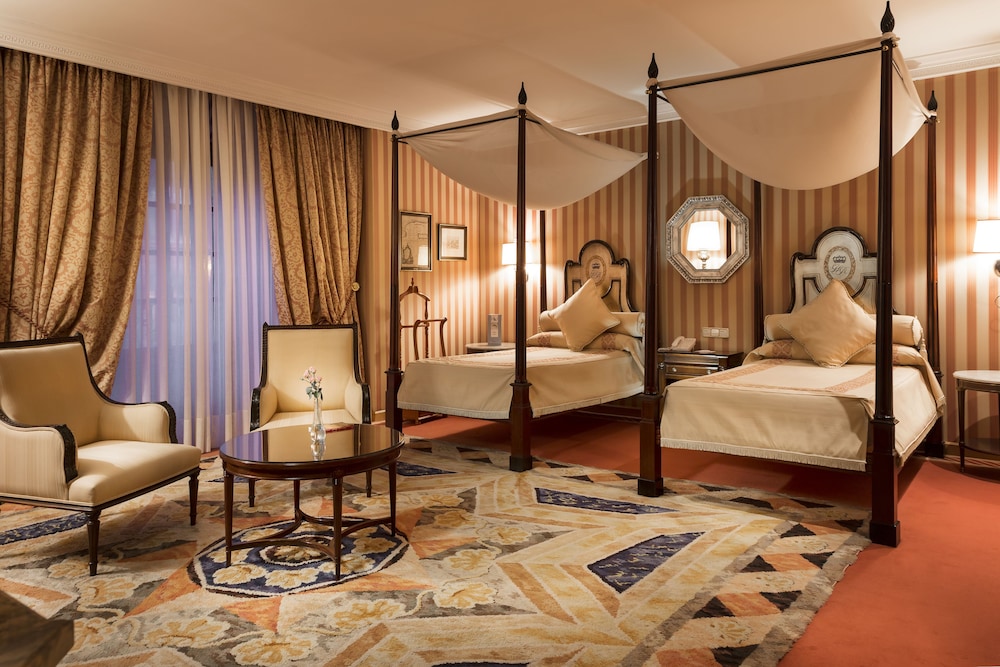 Eurostars Hotel de La Reconquista 48/83