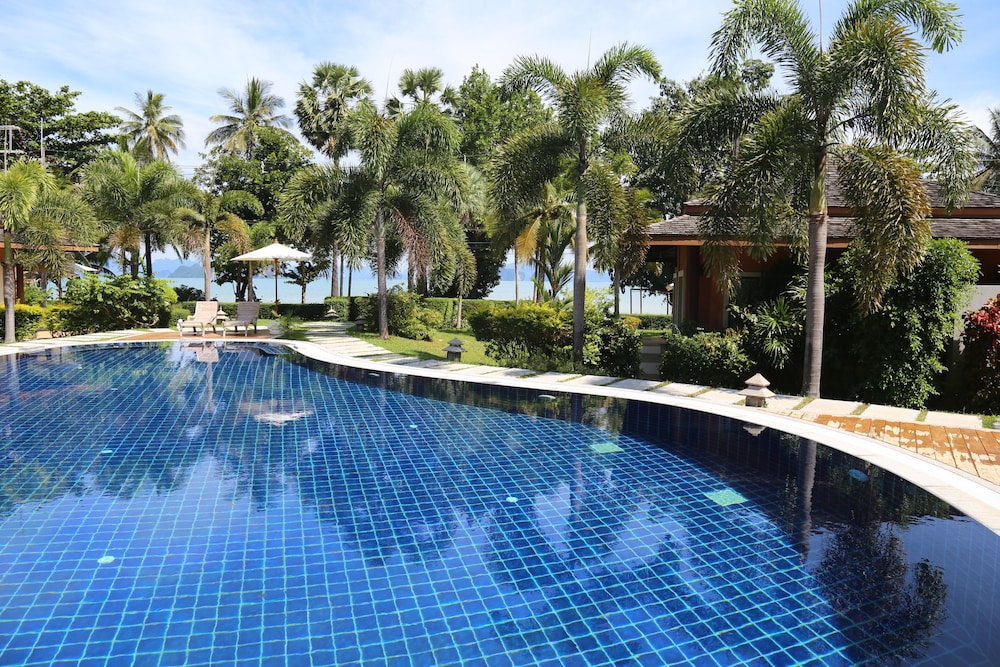 Laguna Villas Boutique Hotel 65/72